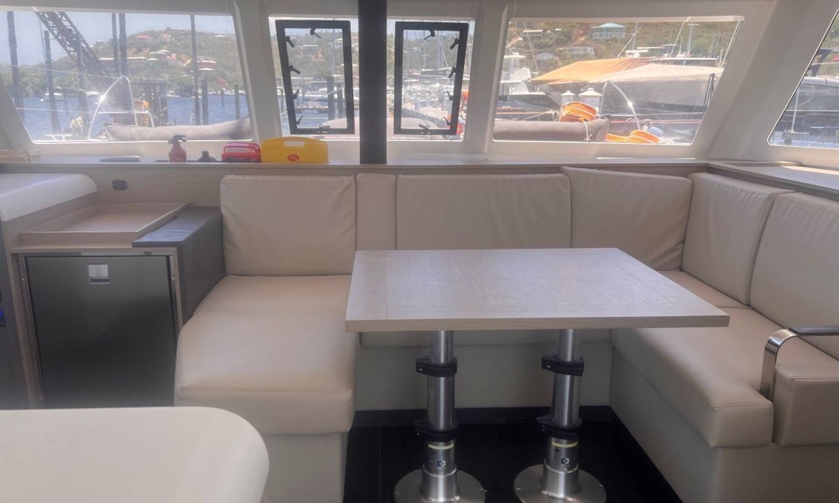 Parham Town Boat Rental | Caribbean Dream: Sun-soaked Sailing Adventure from Tortola, Islas Vírgenes Británicas