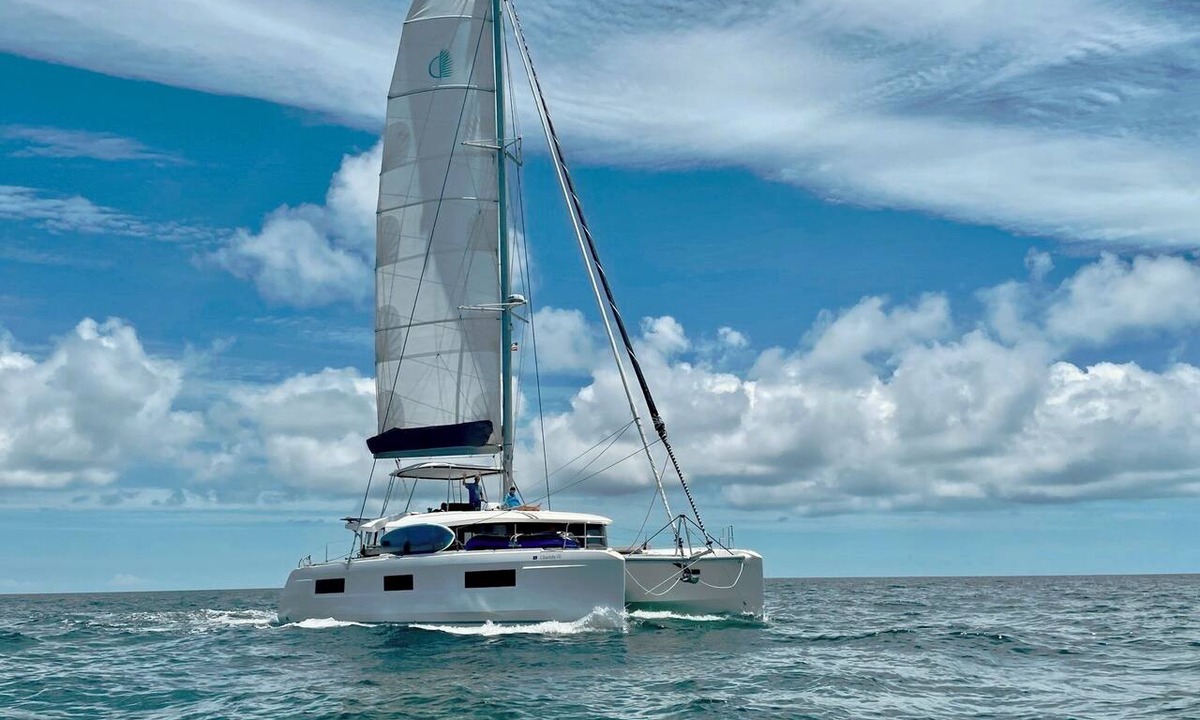 Road Town Boat Rental | Caribbean Dream: Sun-soaked Sailing Adventure from Tortola, Islas Vírgenes Británicas