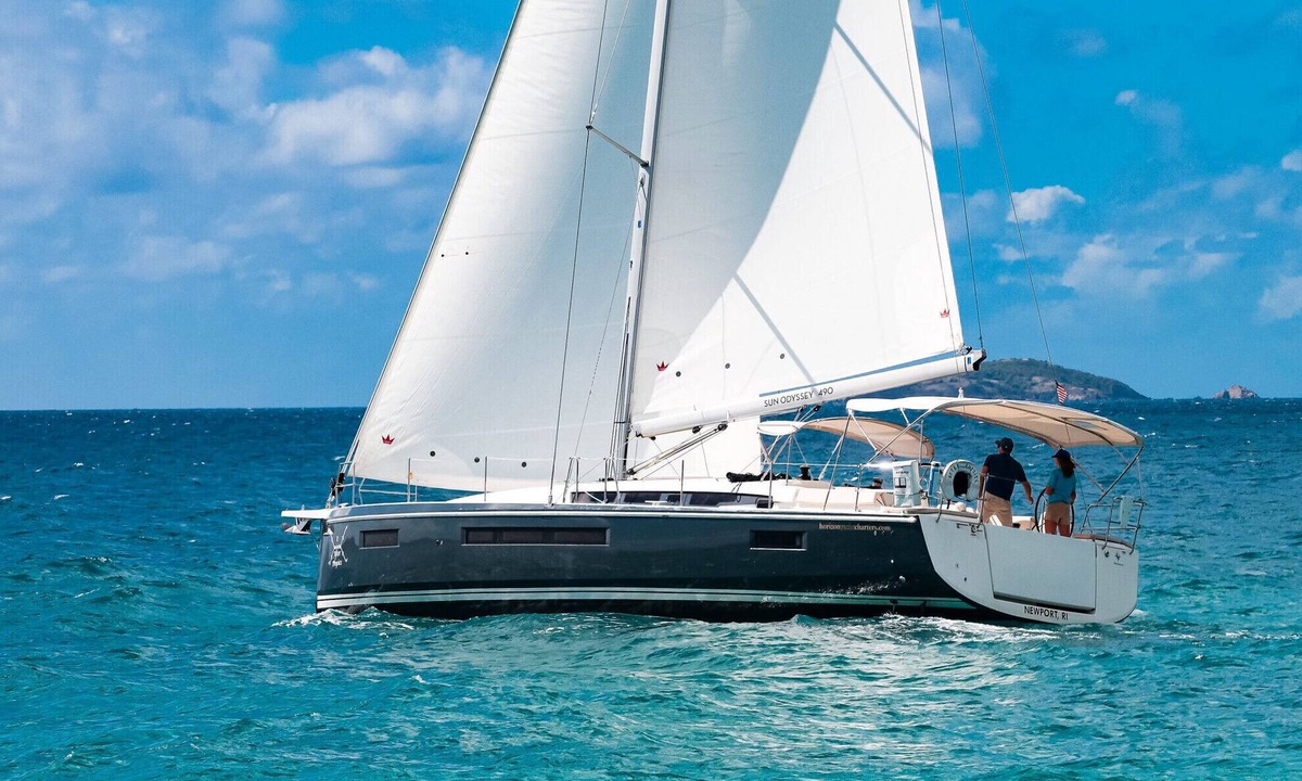 Road Town Boat Rental | Caribbean Dream: Sun-soaked Sailing Adventure from Tortola, Islas Vírgenes Británicas