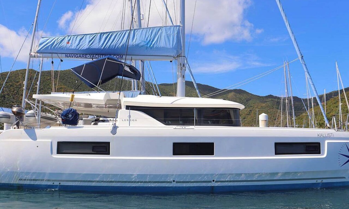 Road Town Boat Rental | Caribbean Dream: Sun-soaked Sailing Adventure from Tortola, Islas Vírgenes Británicas