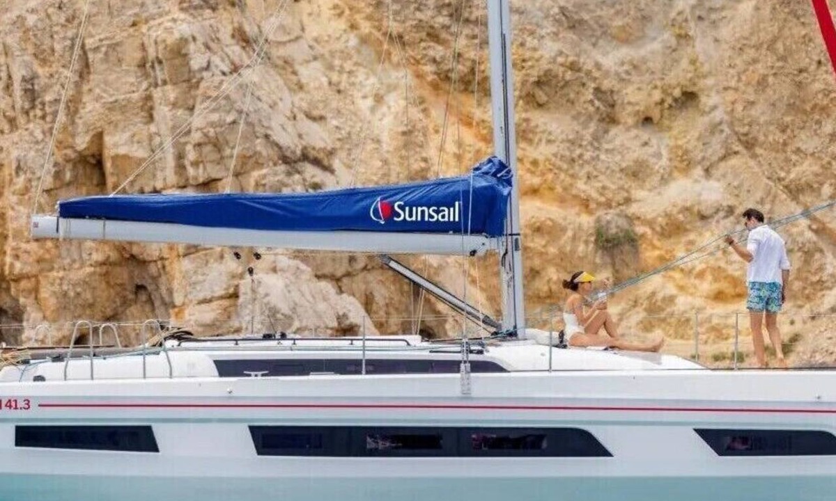 Great Mountain Boat Rental | Caribbean Dream: Sun-soaked Sailing Adventure from Tortola, Islas Vírgenes Británicas