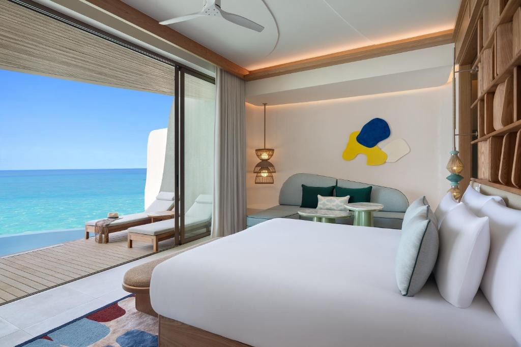 Farukolhufushi Island Resort | Centara Grand Lagoon Maldives - Free Round Trip Speedboat when stay 4 nights or more between 17 April - 15 October 2026