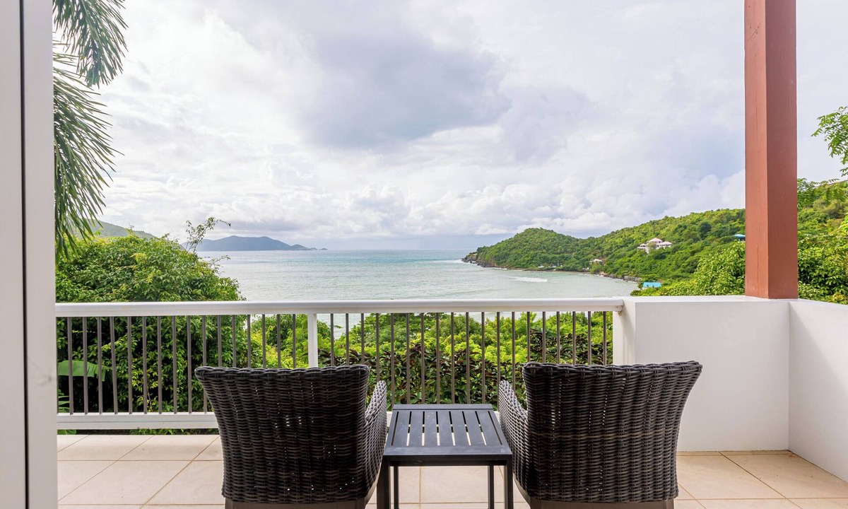 Brewers Bay House | Charming 3-bedroom house with beach access in Tortola with AC, WiFi