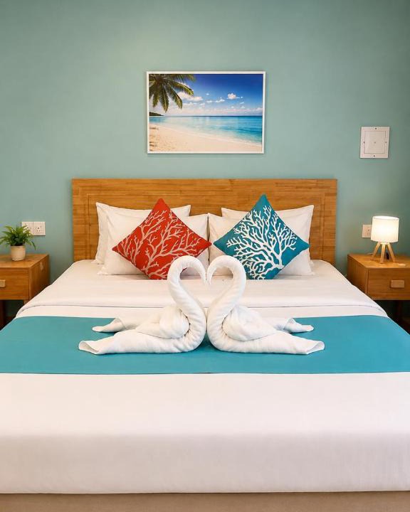 Dhiffushi House | Dhiffushi Reef & Beach