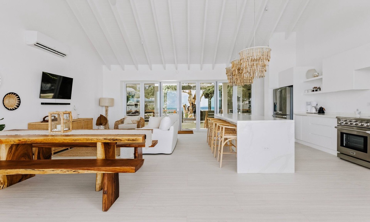West End Hotel | Long Bay Beach Resort