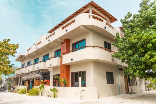Dhiffushi Hotel | Moro Dhiffushi