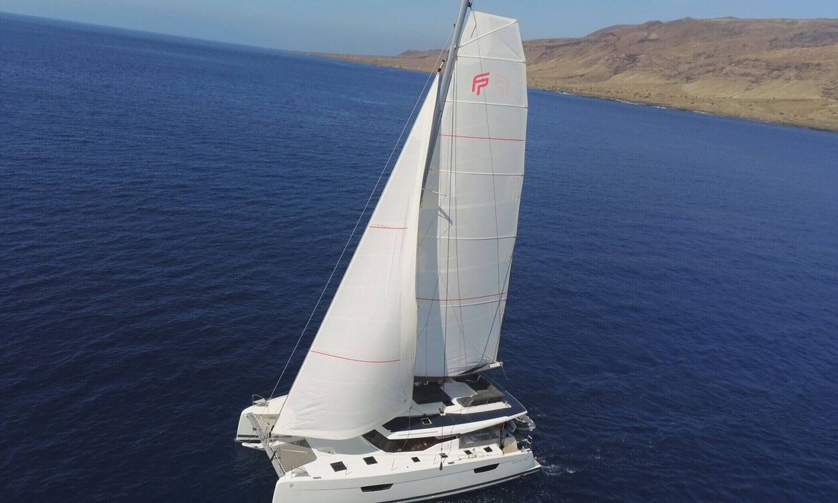 Road Town Boat Rental | Sun-Kissed Sailing Adventure in Provence-Alpes-Côte d'Azur