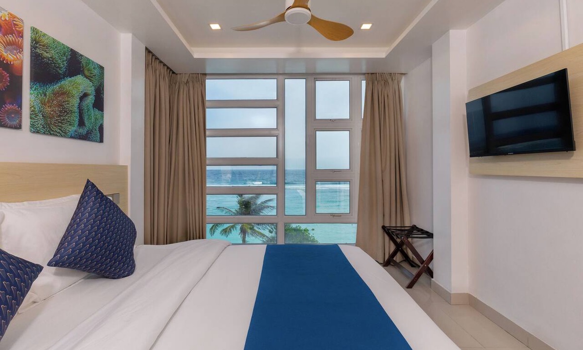 Hulhumale Hotel | Whiteharp Beach Inn