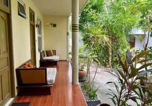 Dhangethi Retreat