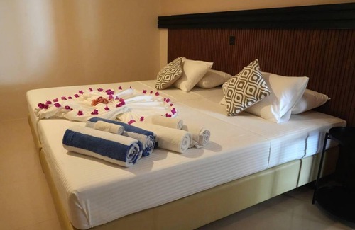 Thulusdhoo Island Hotel | 13 m² Hotel ∙ 2 guests