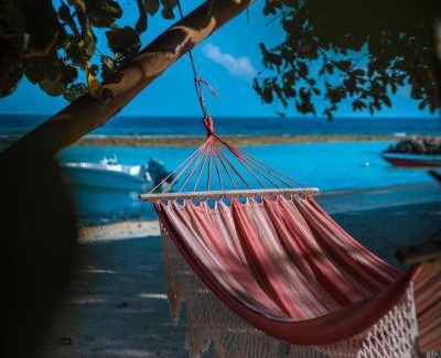 Rasdhoo Hotel | Summer Vibes Beach Front