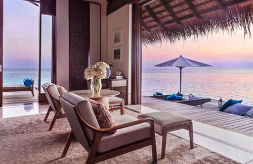Reethi Rah House | Water Villa Queen Pool at One&Only Reethi Rah!