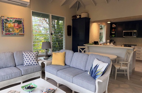 Little Trunk Bay Apartment | 3 Min. Walk to Spring Bay. ~ The Baths Fully AC'd. 1 Bedroom Garden Apartment.