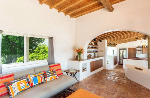 West End Villa | BVI VILLAGE - SUMMER DISCOUNT at bohemian-style hilltop villa & pool
