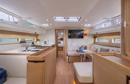 Road Town Boat Rental | Caribbean Dream: Sun-soaked Sailing Adventure from Tortola, Islas Vírgenes Británicas