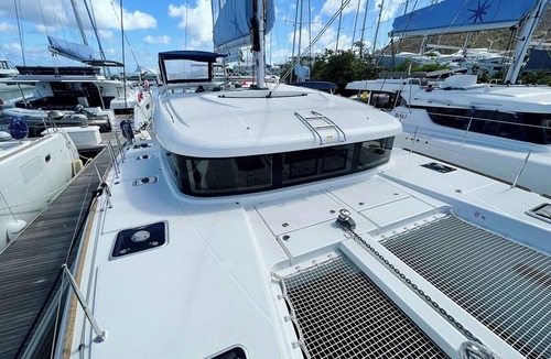 Road Town Boat Rental | Caribbean Dream: Sun-soaked Sailing Adventure from Tortola, Islas Vírgenes Británicas