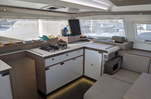 Road Town Boat Rental | Caribbean Dream: Sun-soaked Sailing Adventure from Tortola, Islas Vírgenes Británicas