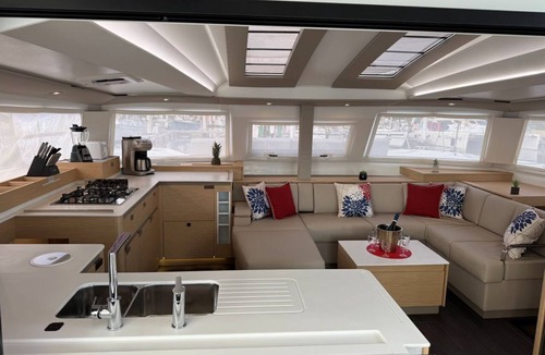 Road Town Boat Rental | Caribbean Dream: Sun-soaked Sailing Adventure from Tortola, Islas Vírgenes Británicas