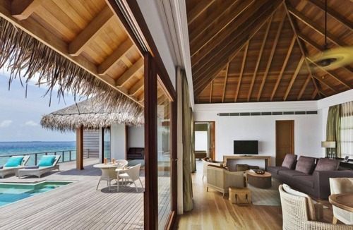 Mudhdhoo Hotel | Dusit Thani Maldives