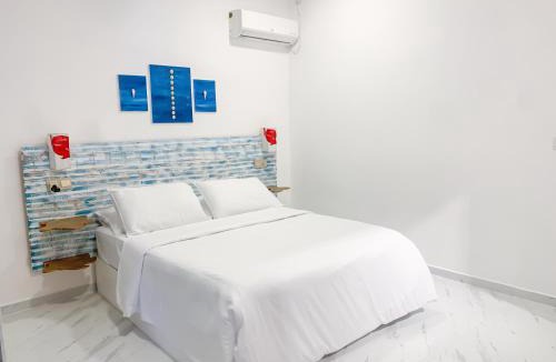 Rasdhoo Hotel | Fins Dive and Leisure Hotel