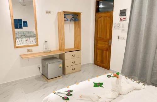 Rasdhoo Hotel | Fins Dive and Leisure Hotel