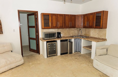 East End House | Little Bay House