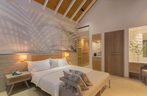 Kuda Bandos Resort | Malahini Kuda Bandos Special Offer Begin your island escape with ease airport pick up and return by shared speedboat at just USD 50 per person stays stay untill end August