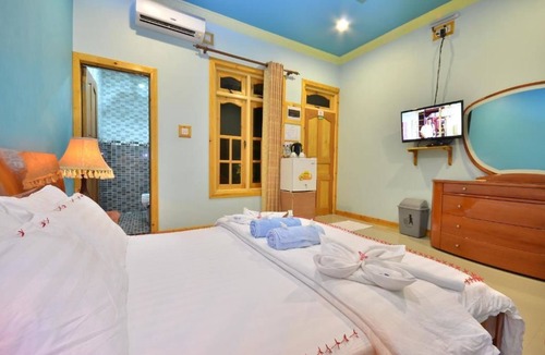 Ukulhas House | New Moon Village