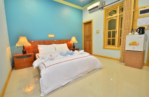Ukulhas House | New Moon Village