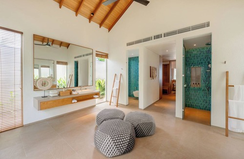 Raa Atoll Hotel | RAAYA By Atmosphere