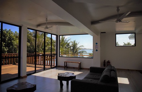 Thulusdhoo Island House | Room-master Suite Family Room With Views