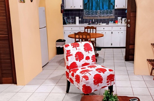 Hannah Apartment | Sailor's Gem 2BR Apartment Near Nanny Cay Marina w/Balcony & Parking