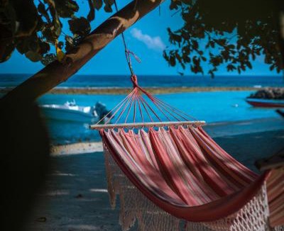 Rasdhoo Hotel | Summer Vibes Beach Front