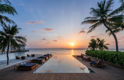 Meradhoo Resort | The Halcyon Private Isles Maldives, Autograph Collection