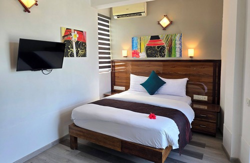 Gulhi Hotel | Tropic Tree Hotel Maldives