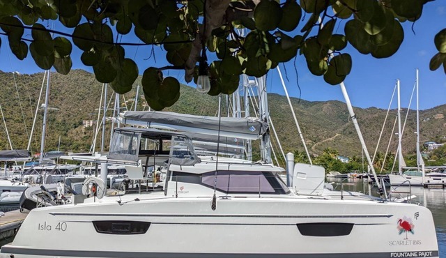 Caribbean Dream: Sun-soaked Sailing Adventure from Tortola, Islas Vírgenes Británicas in Road Town