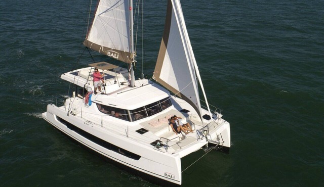 Caribbean Dream: Sun-soaked Sailing Adventure from Tortola, Islas Vírgenes Británicas in Road Town