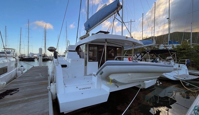 Caribbean Dream: Sun-soaked Sailing Adventure from Tortola, Islas Vírgenes Británicas
