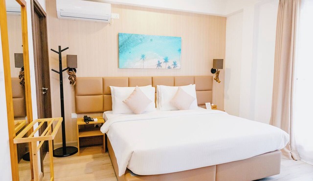 Cocomo Maldives in Himmafushi