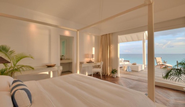 Diamonds Athuruga Maldives Resort & Spa in Athuruga Island