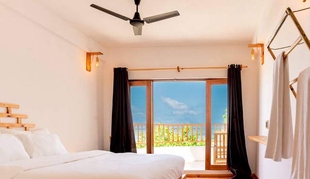 Manta Sea View in Himandhoo