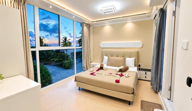Vacanza Beach Hotel in Mathiveri