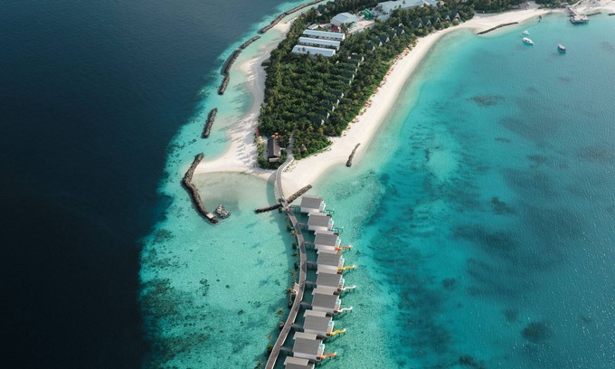 Kanifinolhu Island Resort | Oaga Art Resort