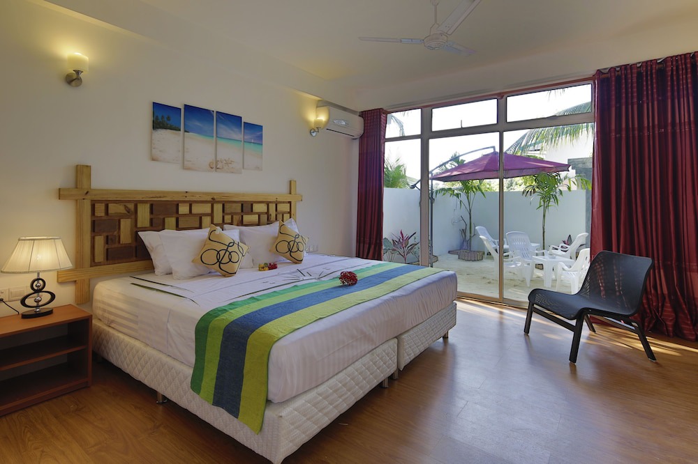 Rasdhoo Hotel | Shallow Lagoon Rasdhoo