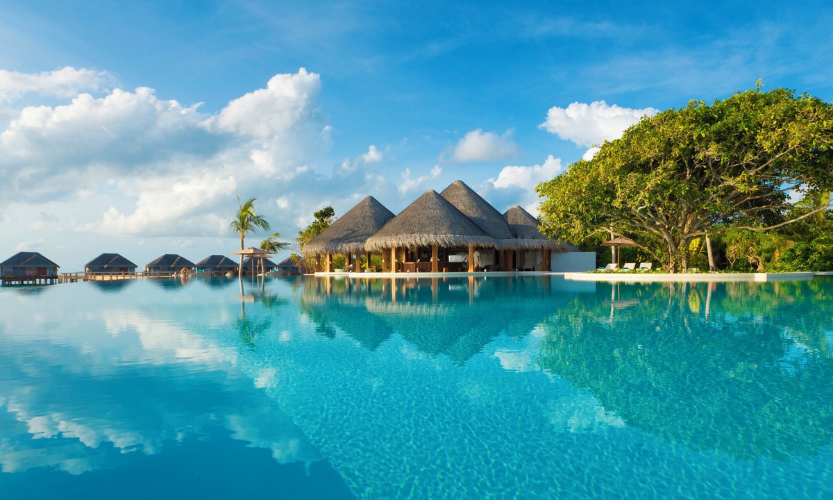 Mudhdhoo Hotel | Dusit Thani Maldives