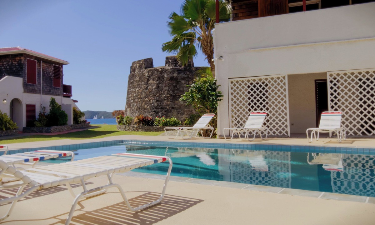 Daseys Villa | Fort Recovery Beachfront Resort