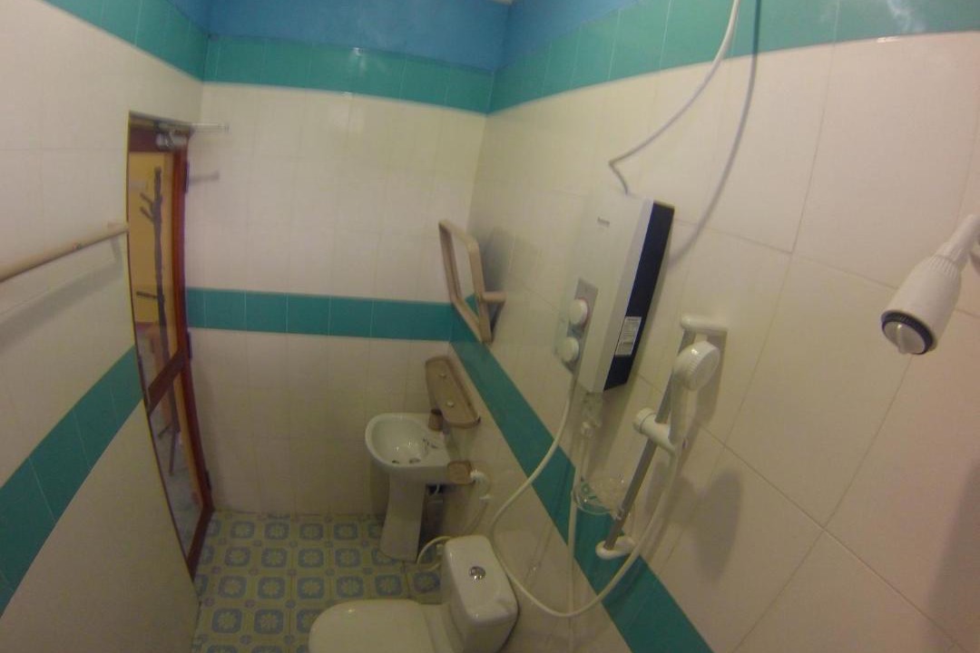 Himmafushi House | Jail Break Surf Inn
