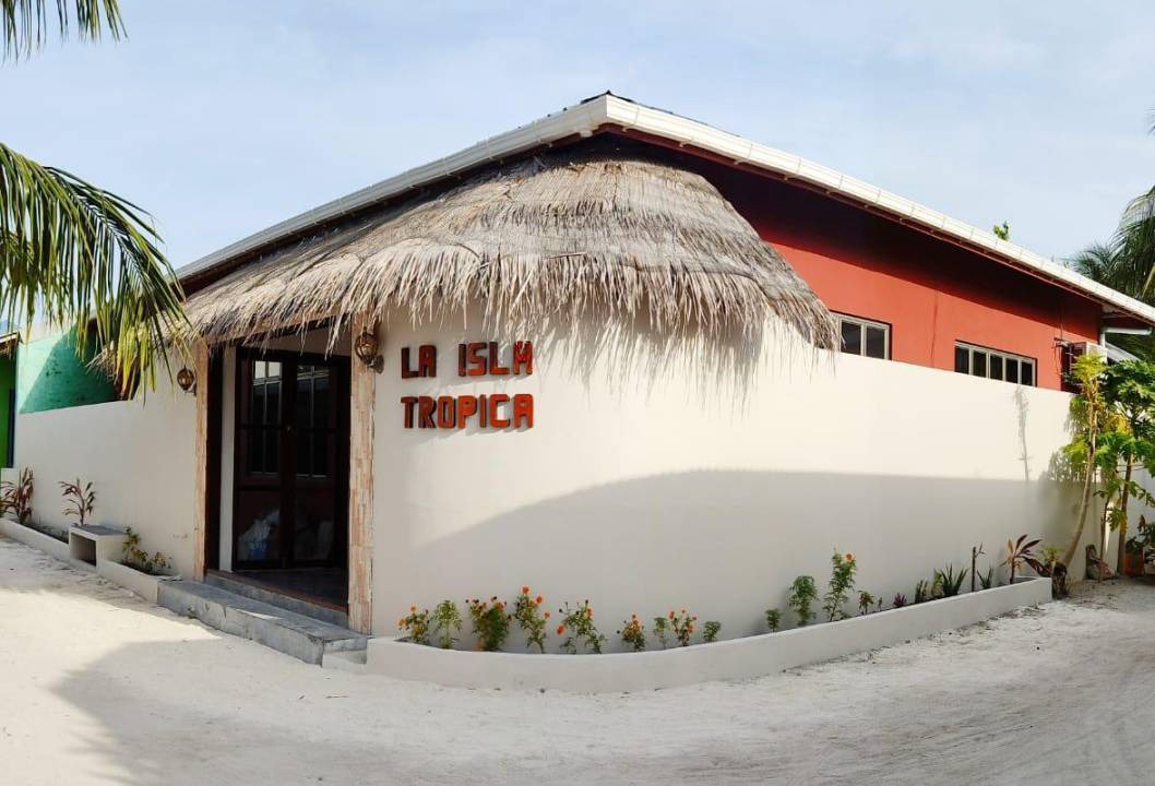 Photo of Buildings in Guraidhoo