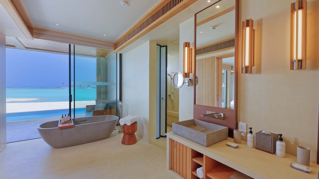 Photo of Bathroom in Kanifinolhu Island