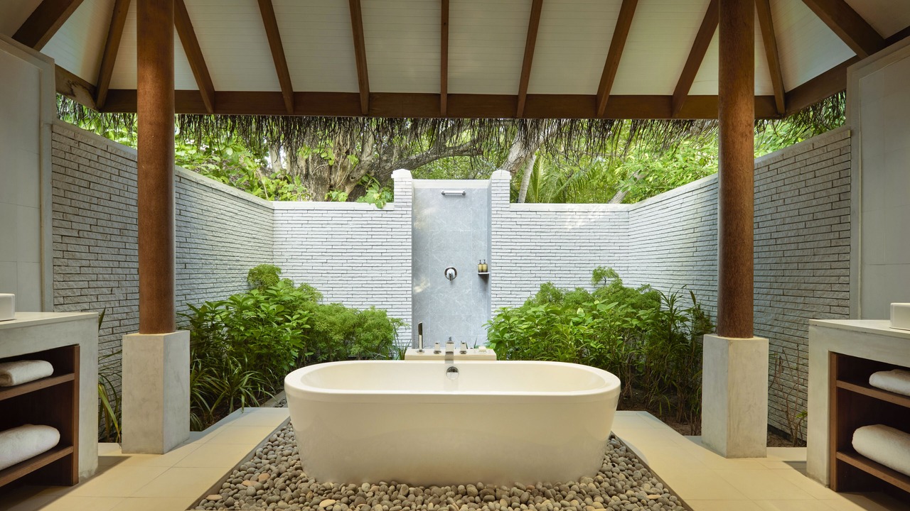 Photo of Bathroom in Baros Island